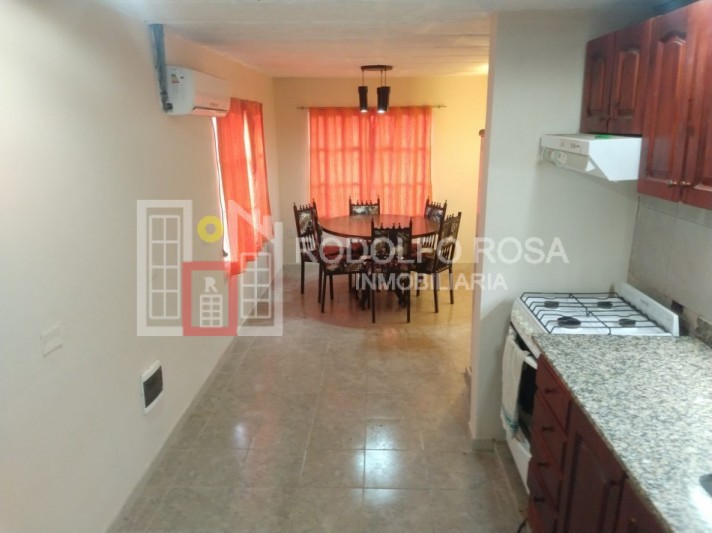 Casaquinta a la venta con 1670 m2 de terreno en esquina de Cayupan y Azurduy, Santa Rosa,, La Pampa