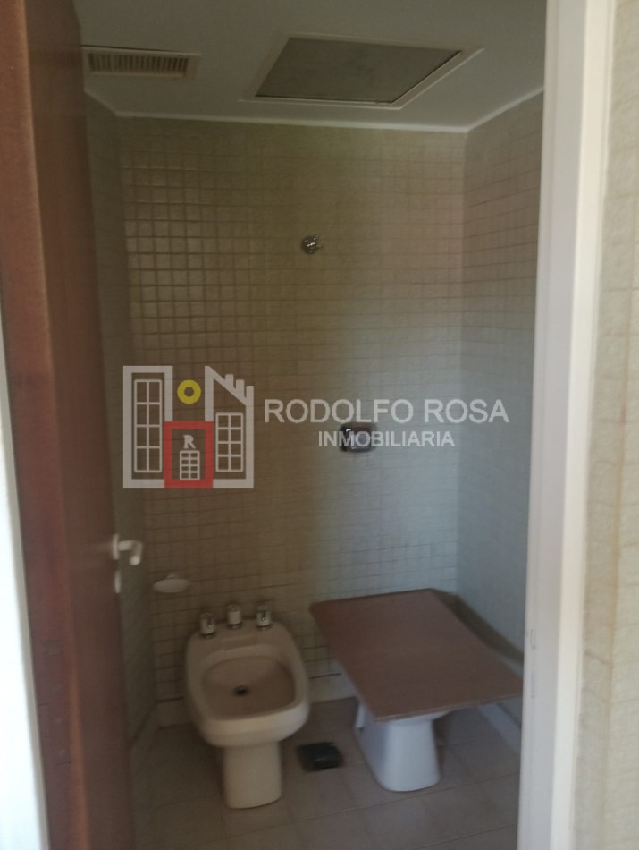 IMPONENTE INMUEBLE UBICADO EN VILLA ELVINA, SANTA ROSA, LA PAMPA