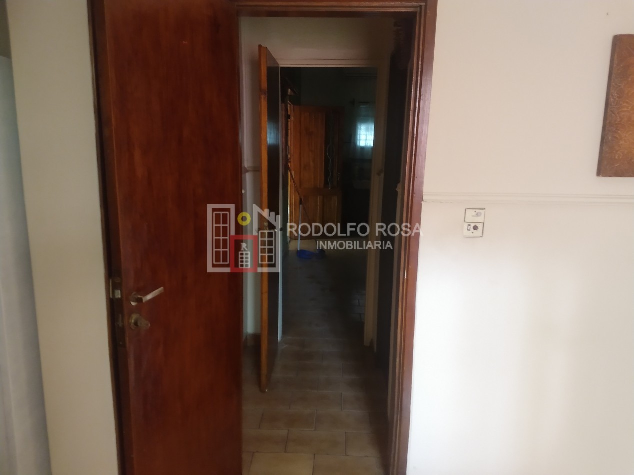 Casaquinta en interseccion de calles Monseñor Serafini y Padre Farinatti, Santa Rosa, La Pampa