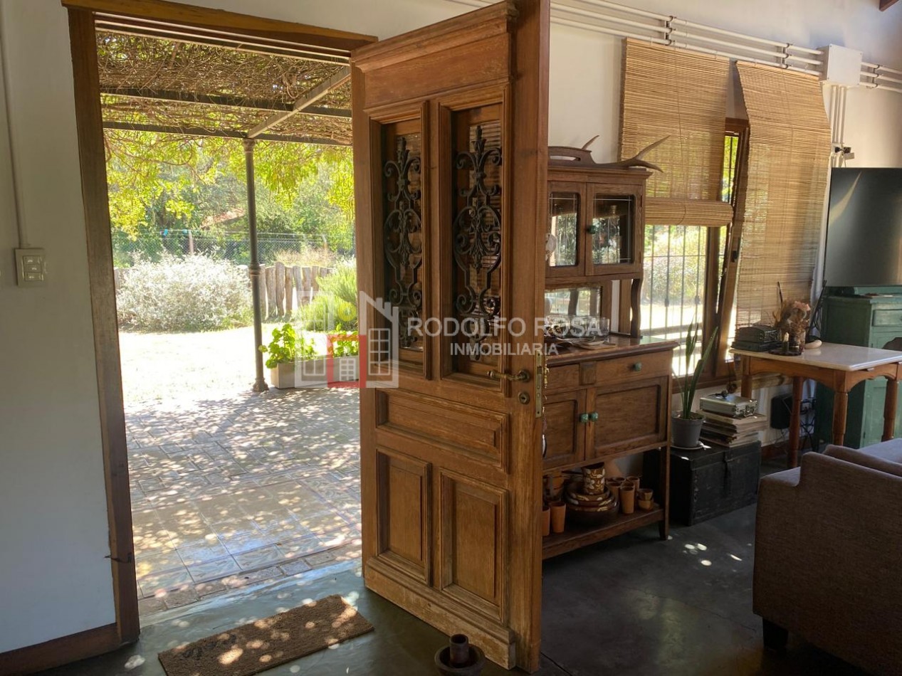 Hermosa casaquinta con excelentes detalles de terminacion, ubicada en calle Lebenson, de Santa Rosa, La Pampa