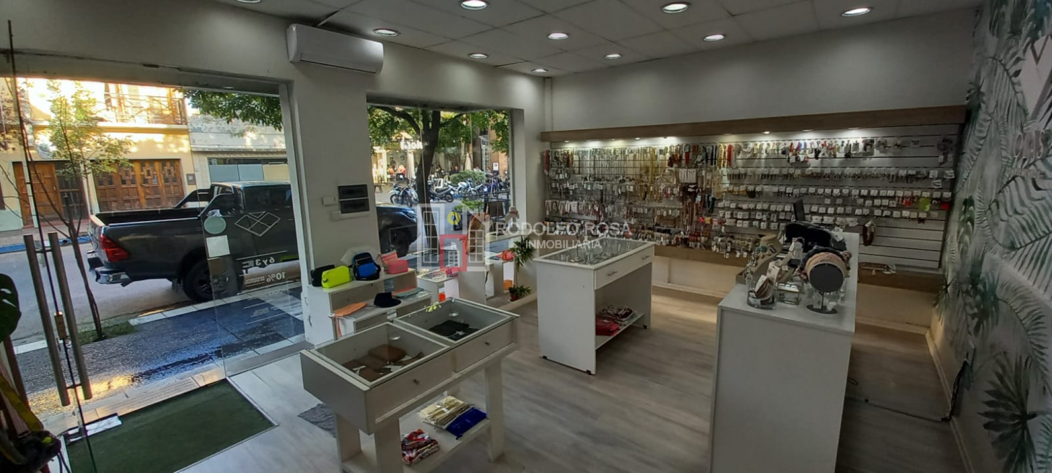 Excepcional opcion multi renta!!! , salones comerciales centricos y departamento de un dormitorio