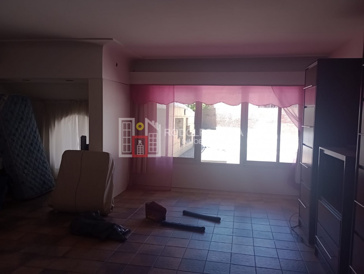 IMPONENTE INMUEBLE UBICADO EN VILLA ELVINA, SANTA ROSA, LA PAMPA