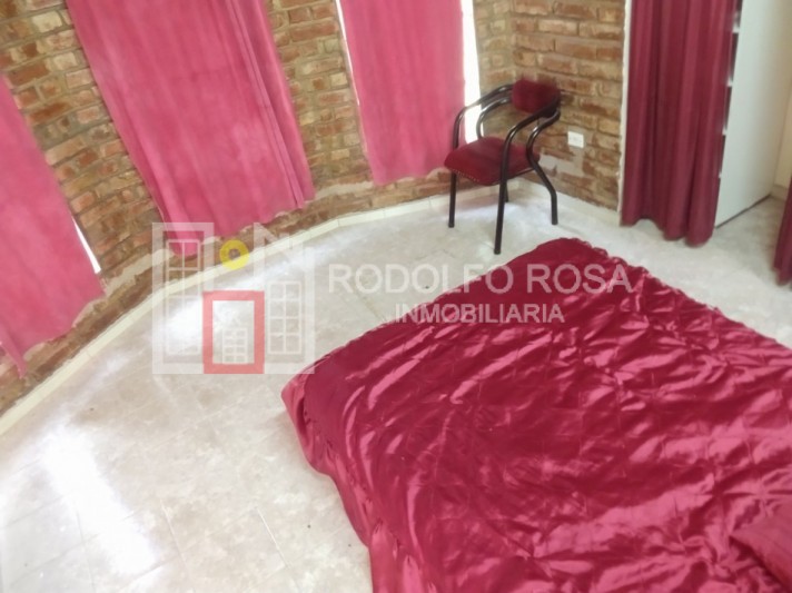 Casaquinta a la venta con 1670 m2 de terreno en esquina de Cayupan y Azurduy, Santa Rosa,, La Pampa
