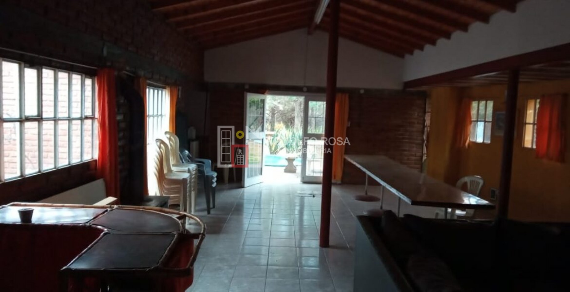 Casaquinta a la venta con 1670 m2 de terreno en esquina de Cayupan y Azurduy, Santa Rosa,, La Pampa