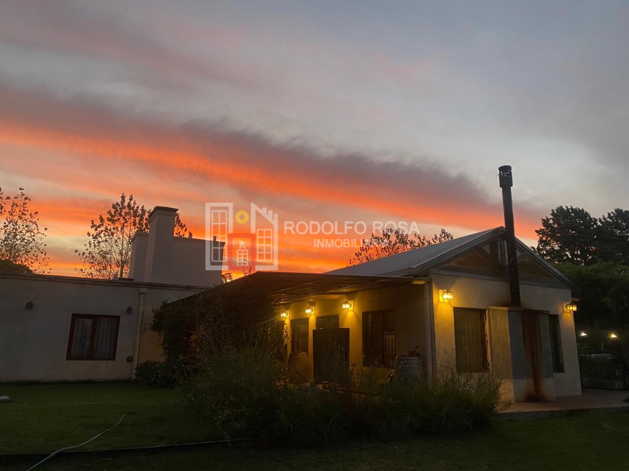 Hermosa casaquinta con excelentes detalles de terminacion, ubicada en calle Lebenson, de Santa Rosa, La Pampa
