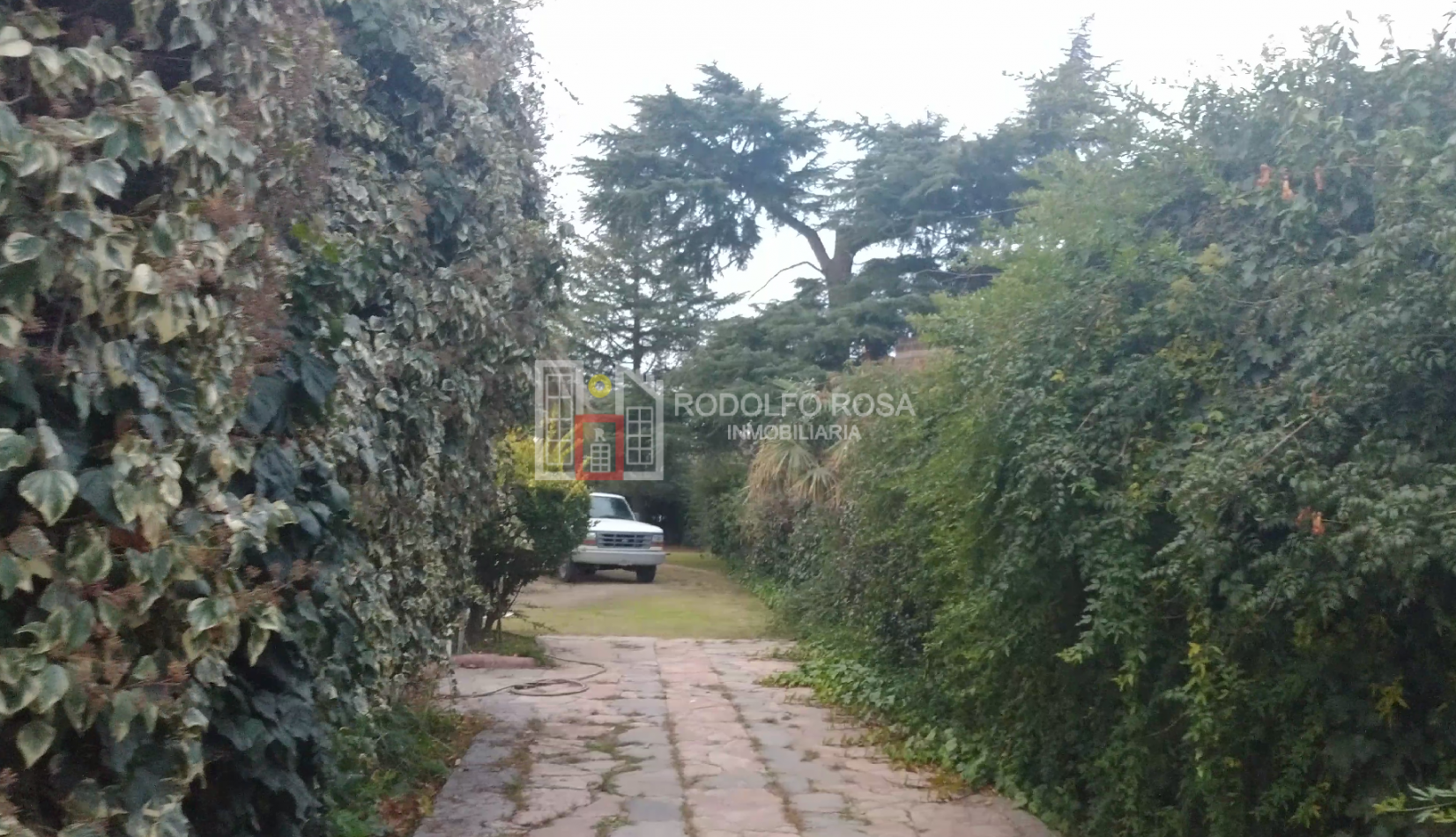 Imponente casasquinta ubicada en un lugar privilegiado de la ciudad de Santa Rosa, La Pampa