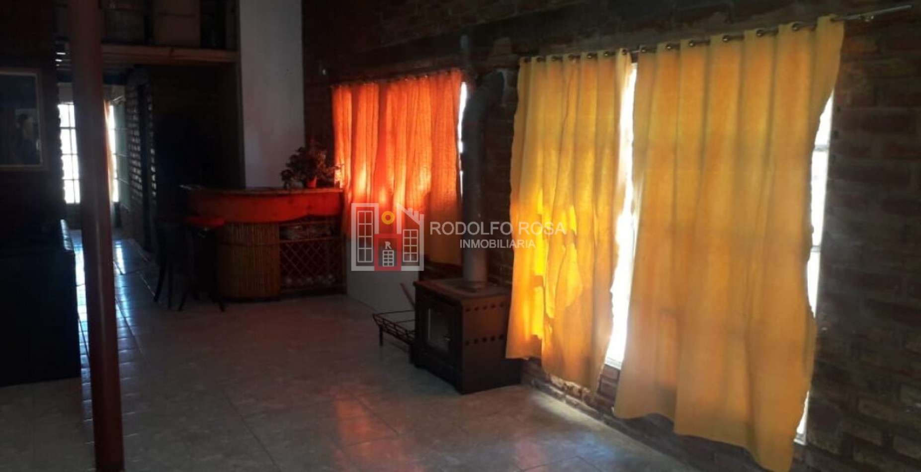 Casaquinta a la venta con 1670 m2 de terreno en esquina de Cayupan y Azurduy, Santa Rosa,, La Pampa