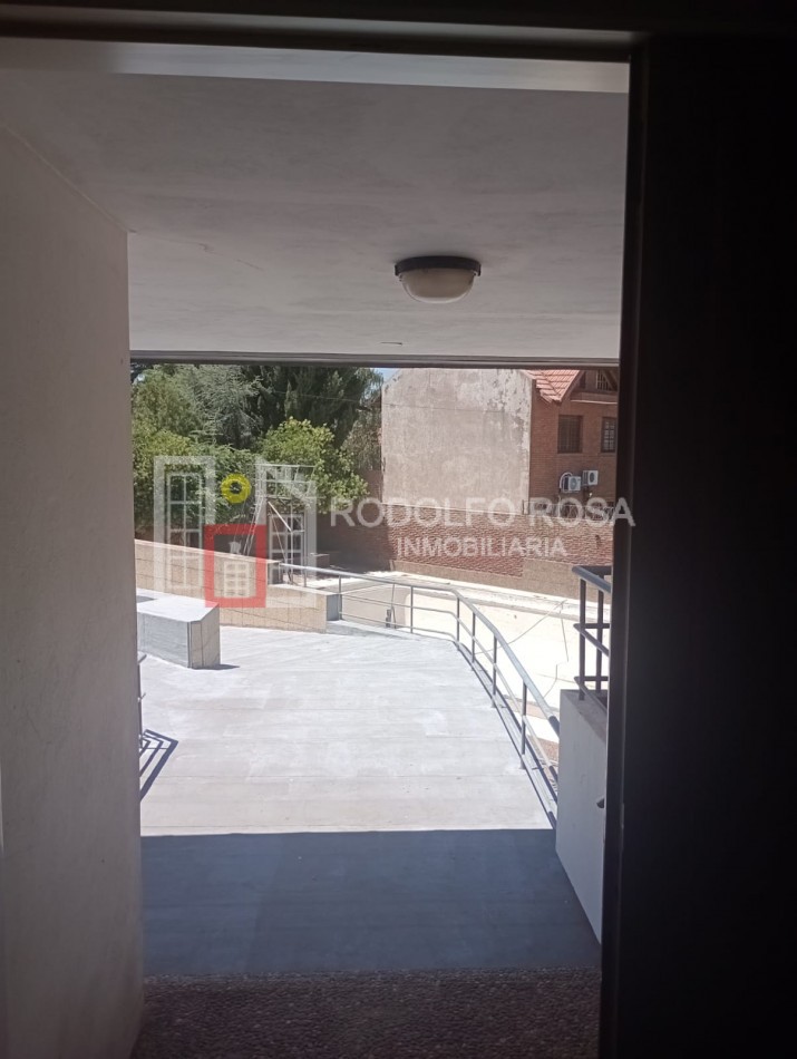 IMPONENTE INMUEBLE UBICADO EN VILLA ELVINA, SANTA ROSA, LA PAMPA